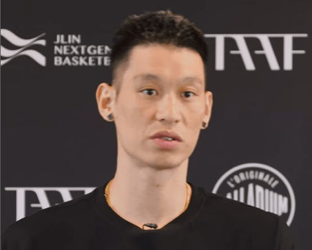 林书豪: 在猛龙期间没怎么上场, 就用声音鼓励洛瑞等人