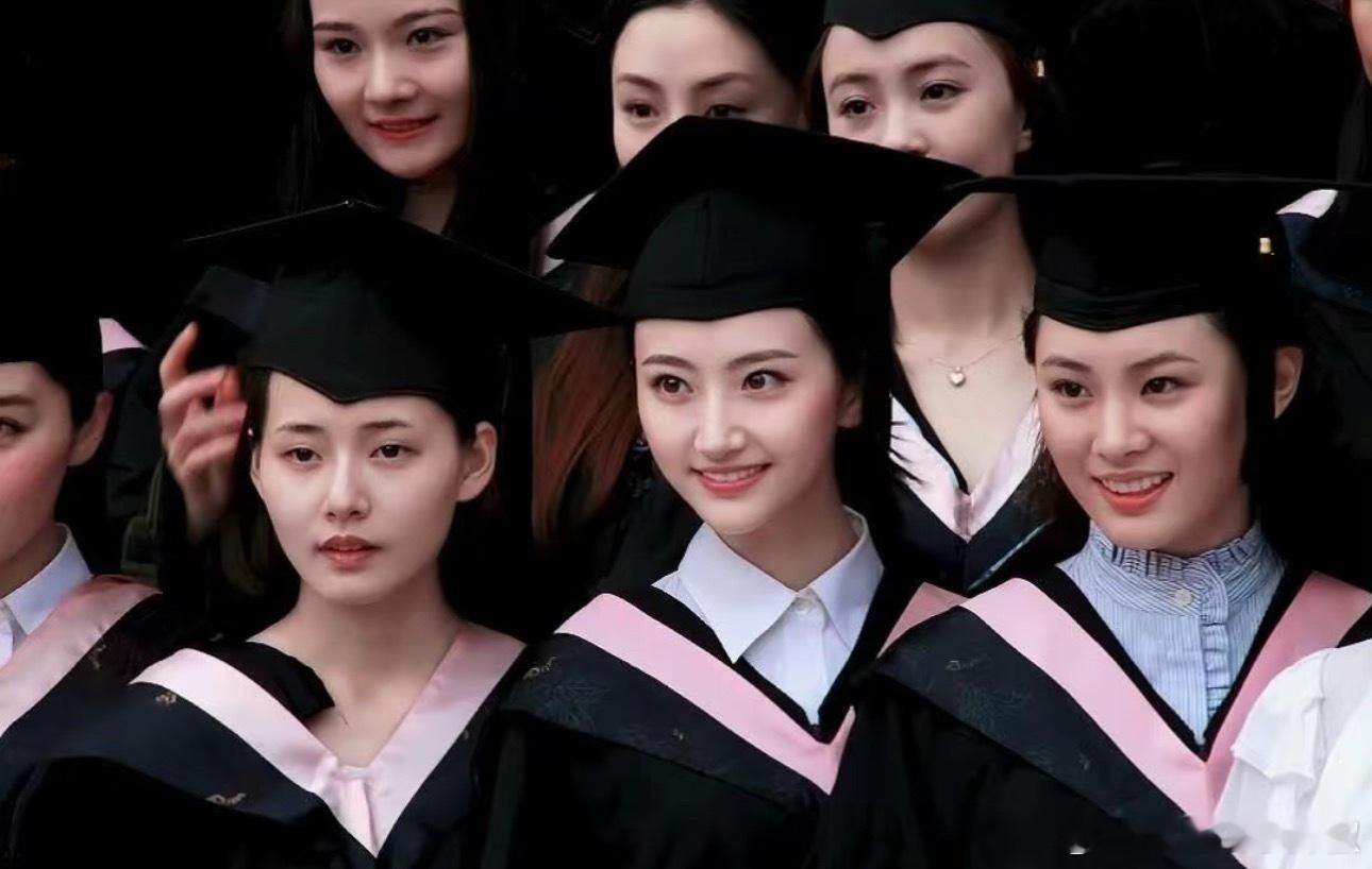 明星果然就是美女堆里的美女​​​