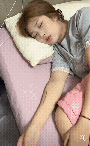 帅哥，你的意思本来就是试探她，结果你知道了吧，帅哥的心像刀割一样疼！[呲牙笑]…