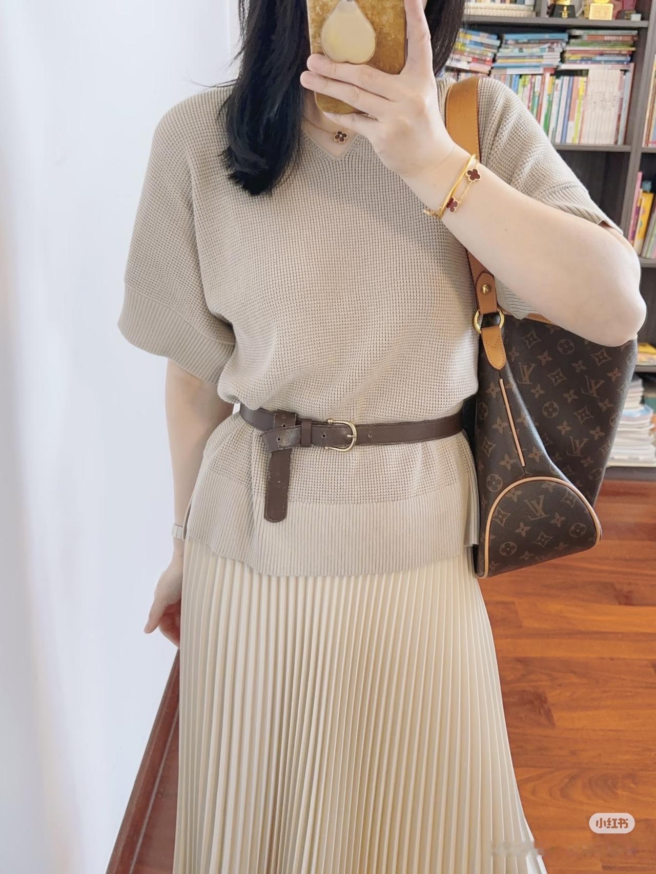 优衣库你有点太贵气了😇又发现一件宝藏单品！！也是优衣库合作款系列的，才14