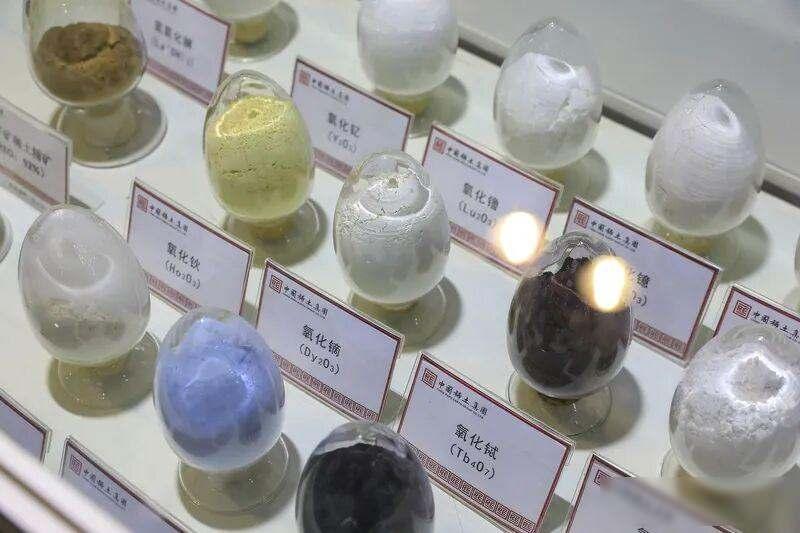 中国稀土出口波动，美日压力山大，高市早苗惹祸上身2024年10月，中国出口了