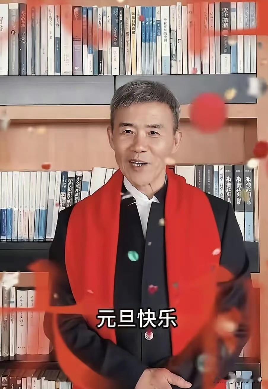 老夫少妻真是因为爱情吗？王石69岁那年，在清华的捐赠仪式上，他放下了价值53亿