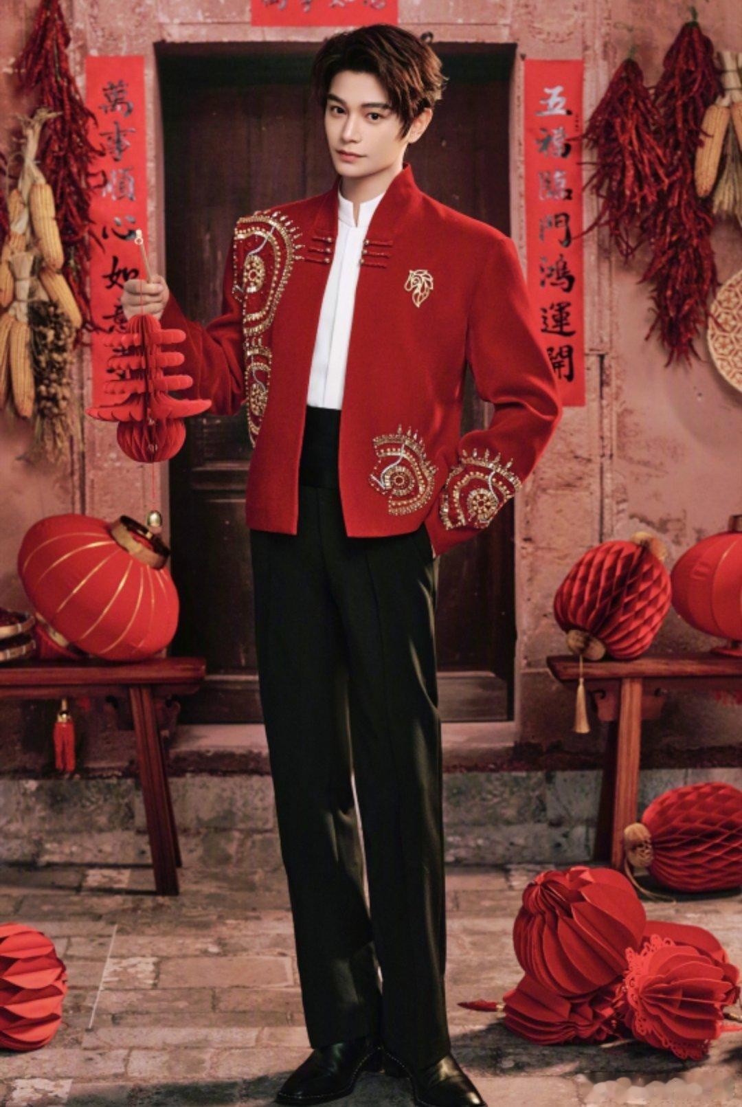 男明星春晚造型出图，果然王一博让人眼前一亮，真的很帅啊～你喜欢谁的造型？王一博、