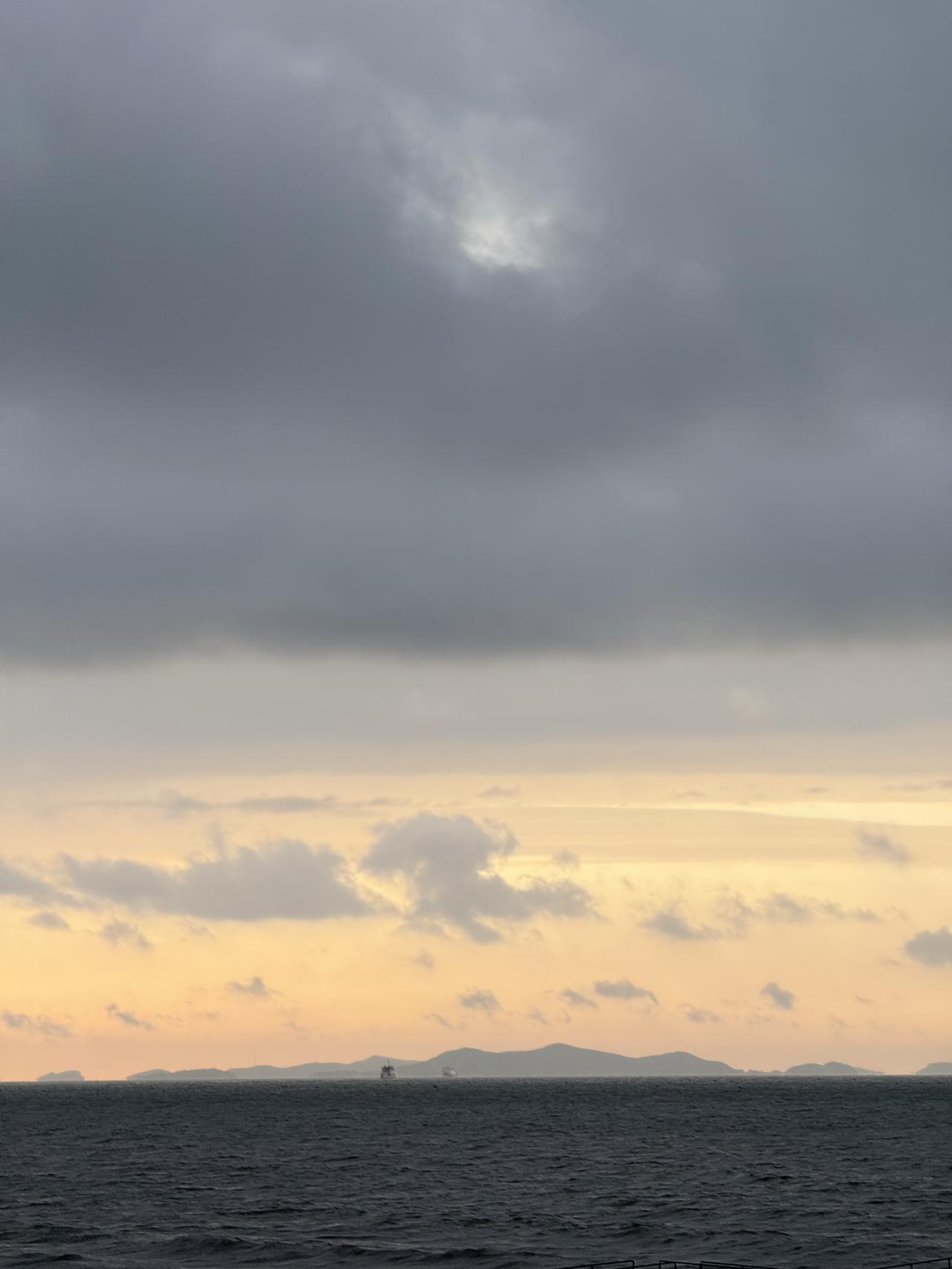 爷爷不努力，爸爸就会很辛苦，爸爸不努力，孩子就会很艰难给人看哭了！不是煽情，