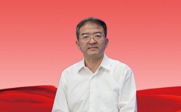 离谱！履职不到位被点名，还升官副市长。江苏这个干部主动投案！9月28日这天，一