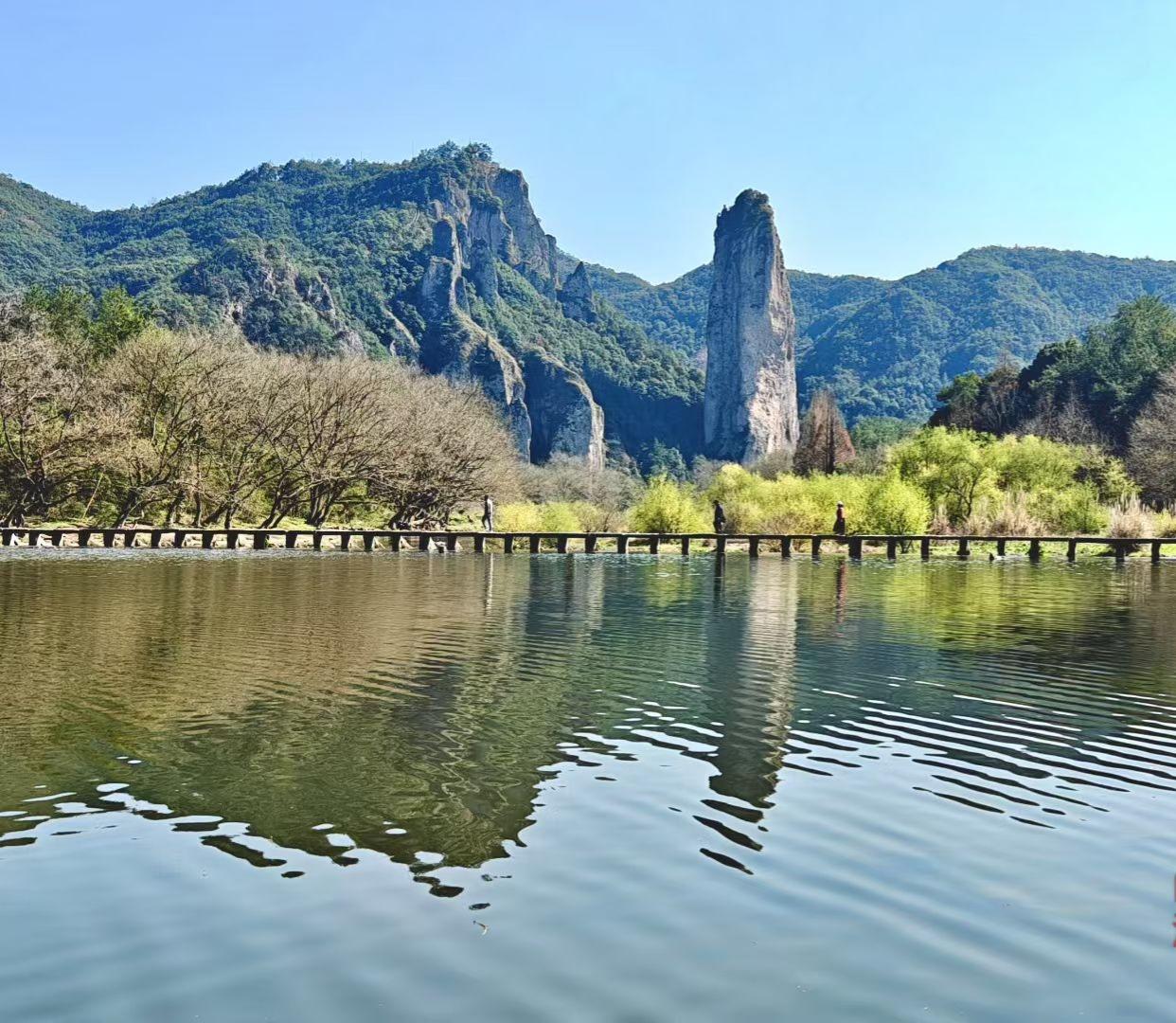 2. 好山好水好风光！随手一拍都是壁纸级的美景，这种治愈感，谁懂啊！