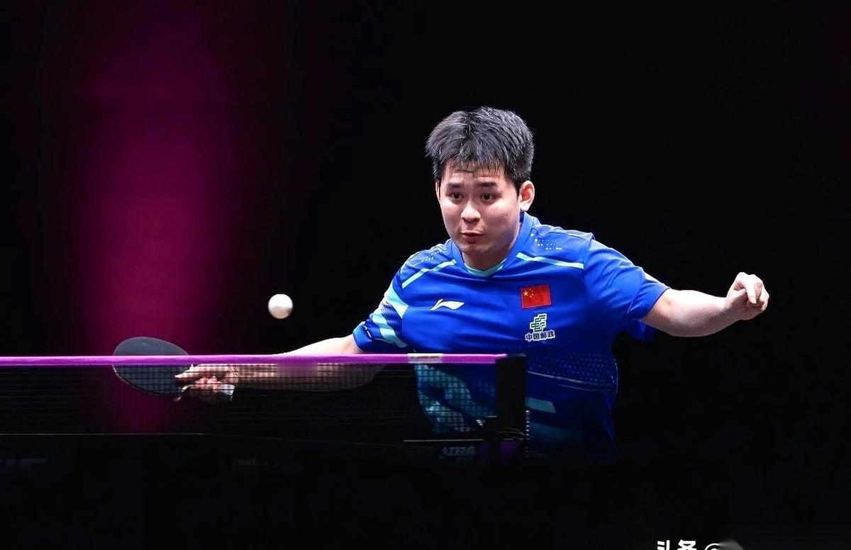 国乒那四个05后的小子，拼图终于凑齐了。就在前晚，多哈的灯光下，最后一个还没拿