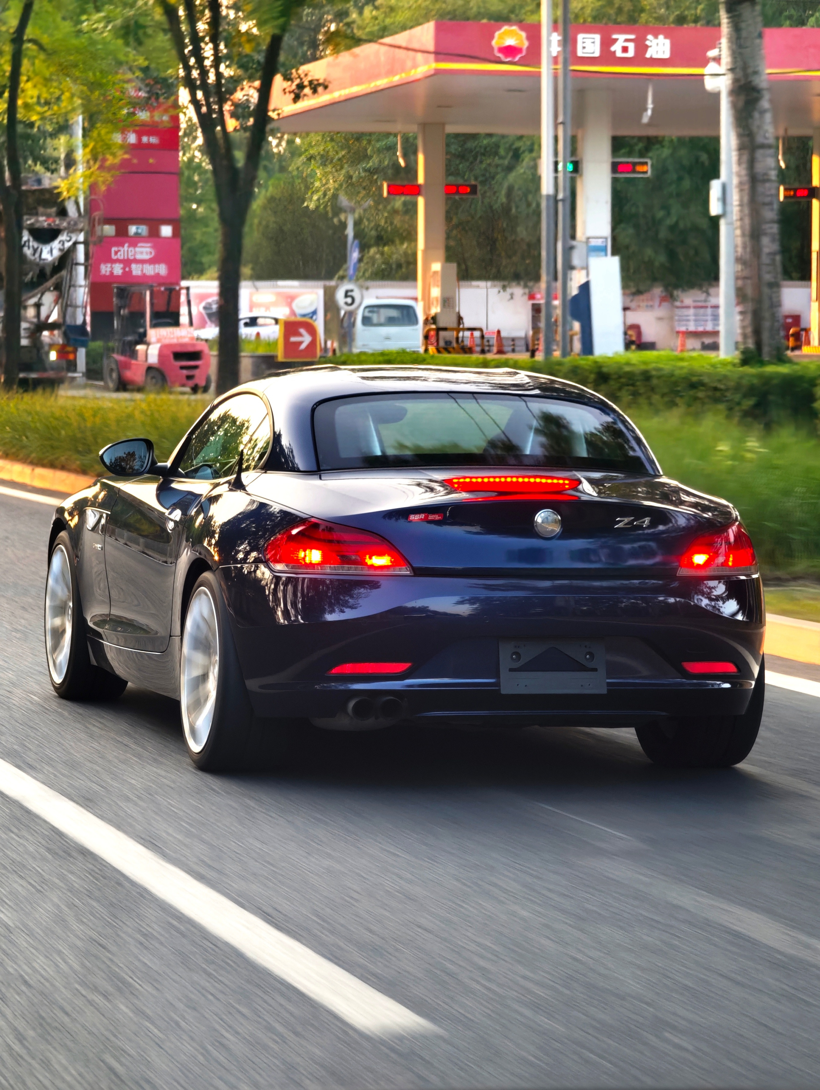 路遇E89Z4真漂亮啊😘​​​