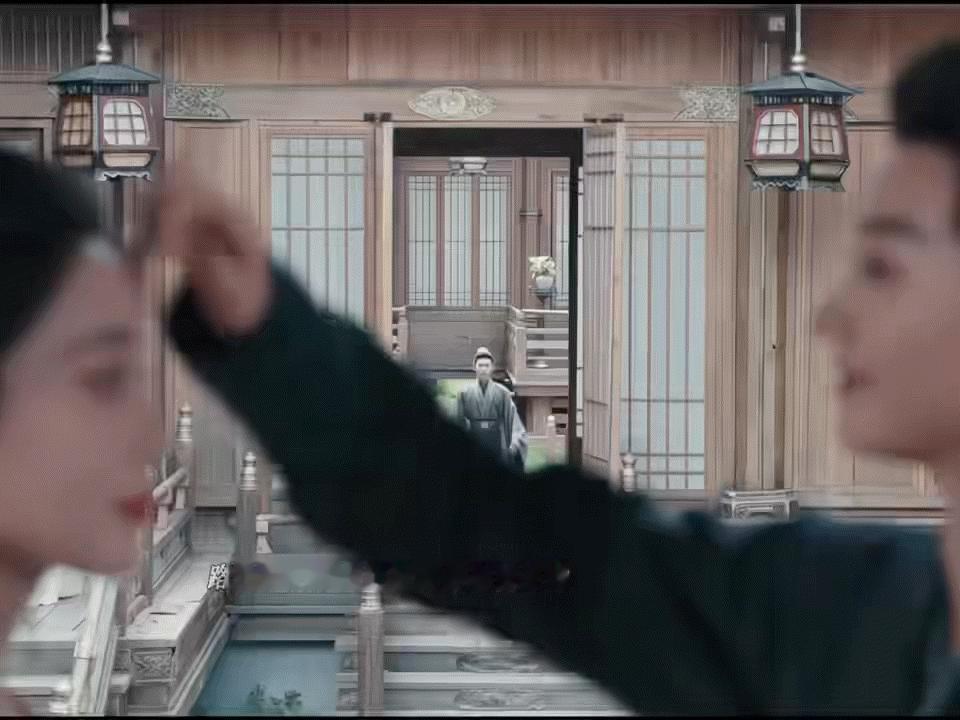 董子凡吃醋孟子义、董子凡百花杀吃醋孟子义采访里董子凡聊起这段戏份，特意弱化激烈情