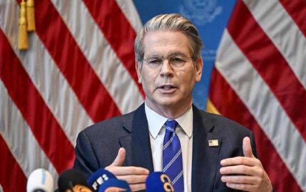 重磅!美国财长贝森特向外界宣称,针对中国出口美国商品原定于11月1日生效加征10