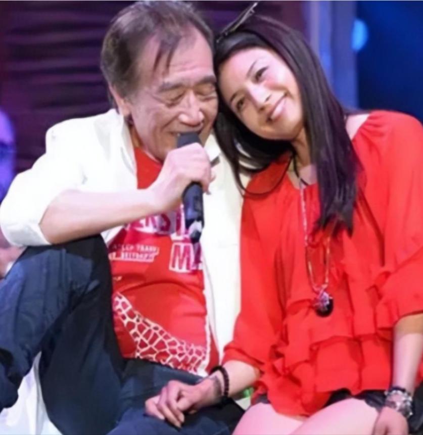 当年，67岁的歌坛大哥张帝，娶了兄弟的女儿张馨茹，虽然两人相差33岁但是张馨茹已