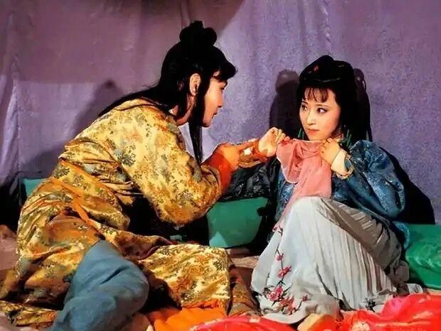 说起《红楼梦》里的贾环，很多人都会觉得他行事小气、为人刻薄，处处透着不讨喜的模样