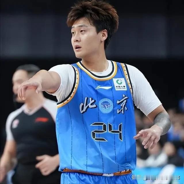 中国篮球可以没有赵睿，但祖国一定不能没有新疆！如此煽动民族感情之人，理应受