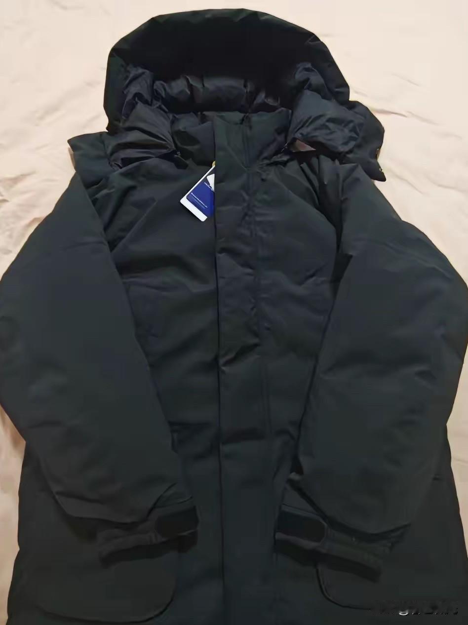 正月初五，忍不住大哭了一场。昨晚我妈突然说：把你爸手机号注销吧。我愣住了，问她：