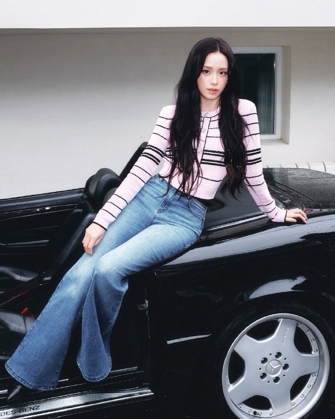 自画像每次都好会拍,我有预感金智秀的大地广又要来了​​​