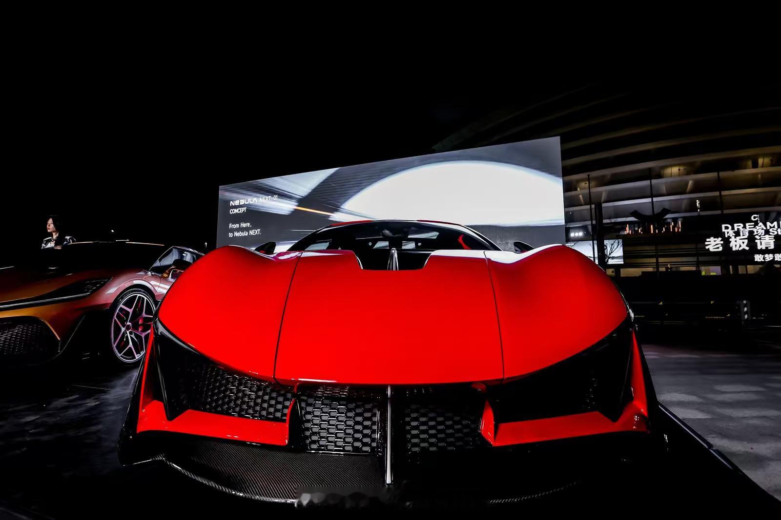 谁懂啊！看个春晚竟然被我发现了宝藏超跑！追觅不仅家电做得牛，追觅星空计划造车更是