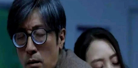 真是大翻车呀昨晚《绝密较量》刚开播，全网观众血压集体狂飙——张鲁一饰演的国安处