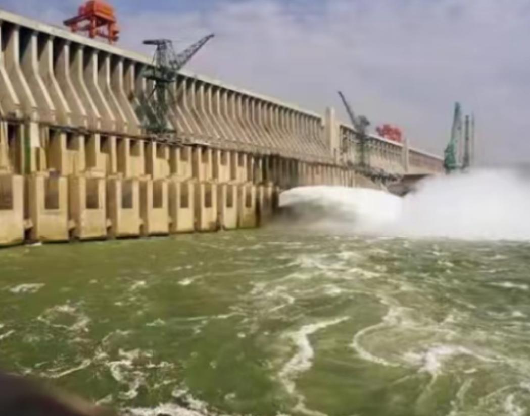 为什么美国不敢炸咱们的三峡大坝？就这么说话吧，如果只是小打小闹，那么咱们与美国大