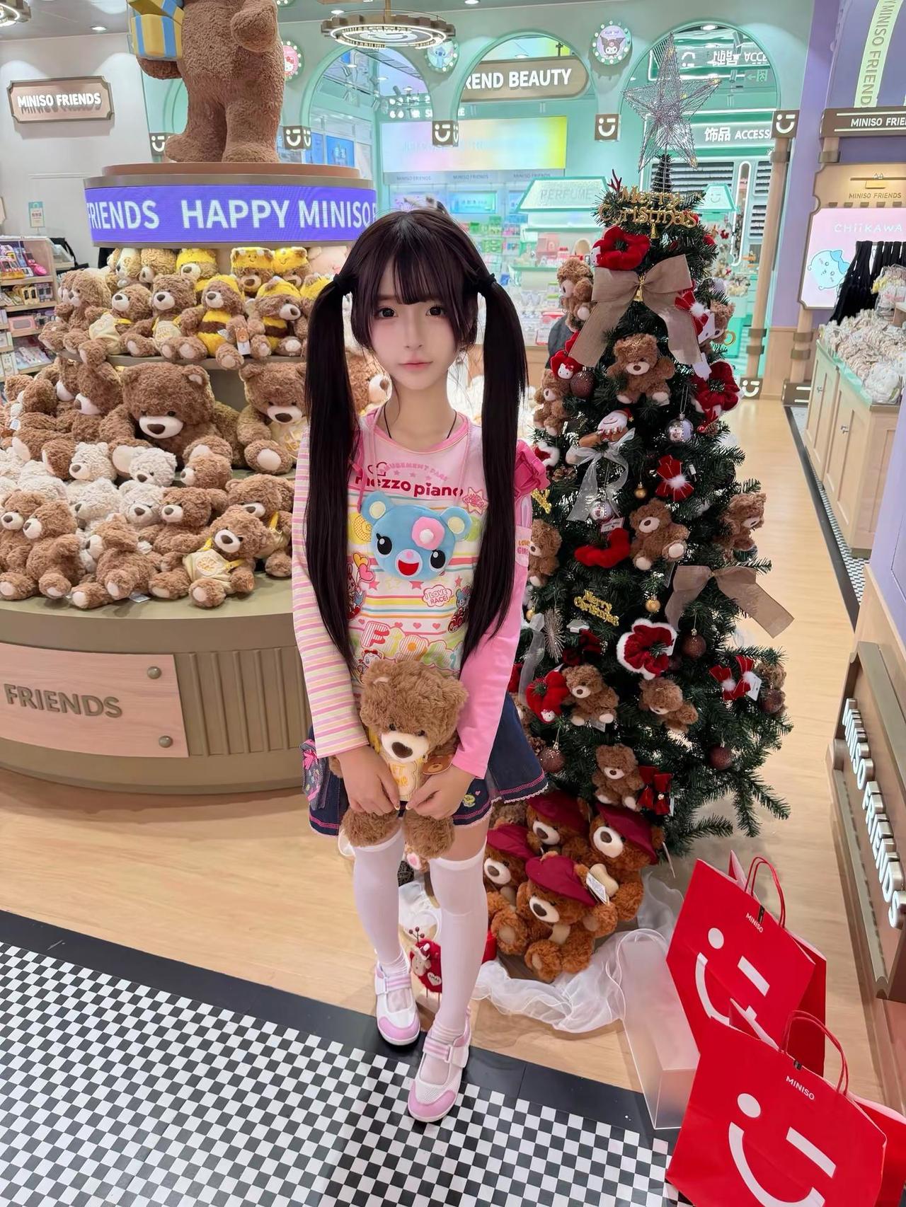 这个上衣好百搭幼鱼饼饼女儿服萌系双马尾