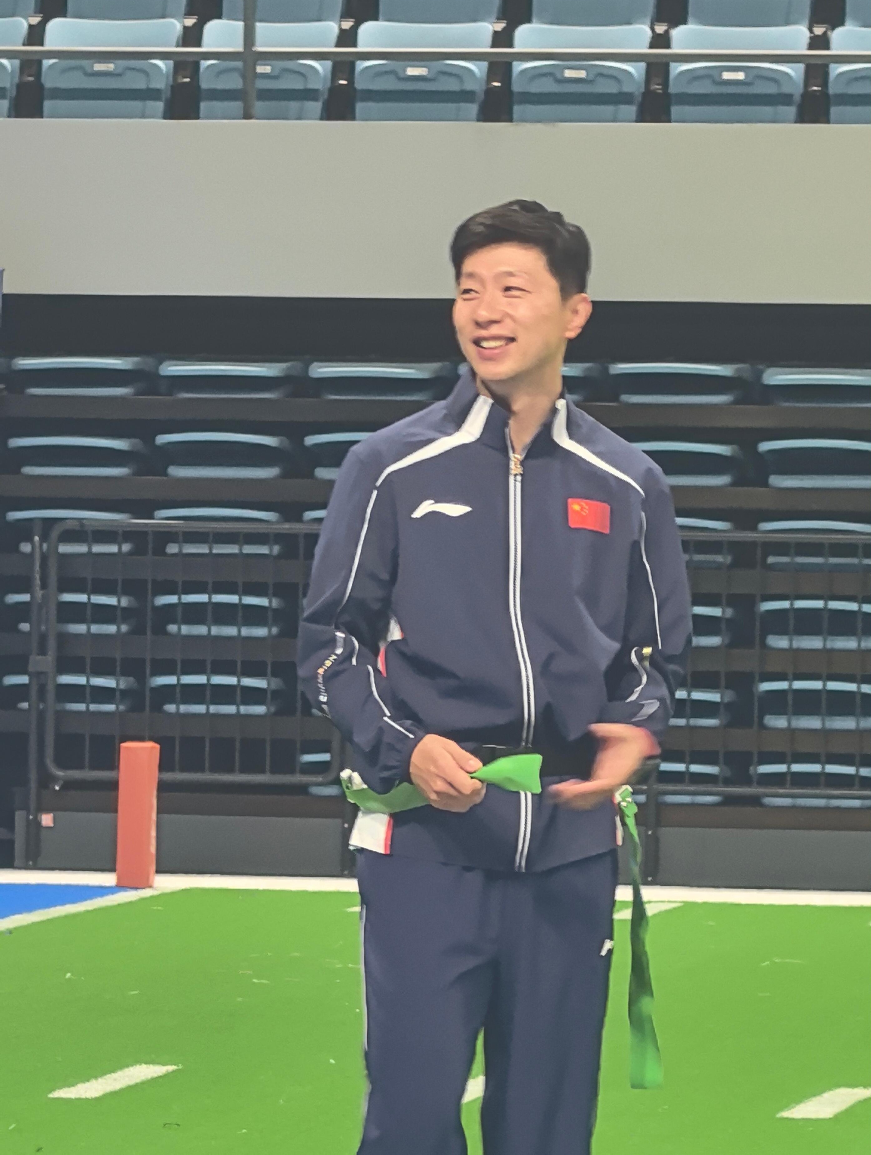 参会的同学发滴