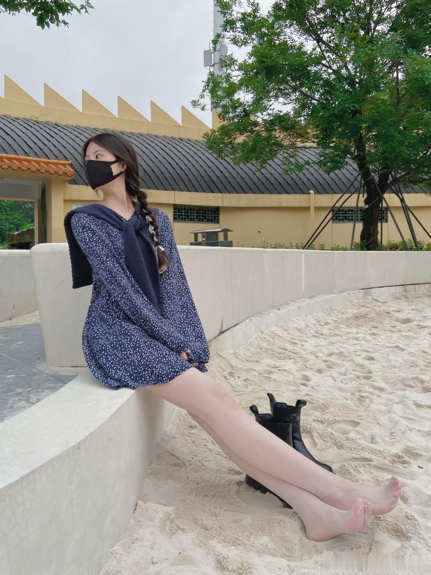 短靴更有青春的感觉~