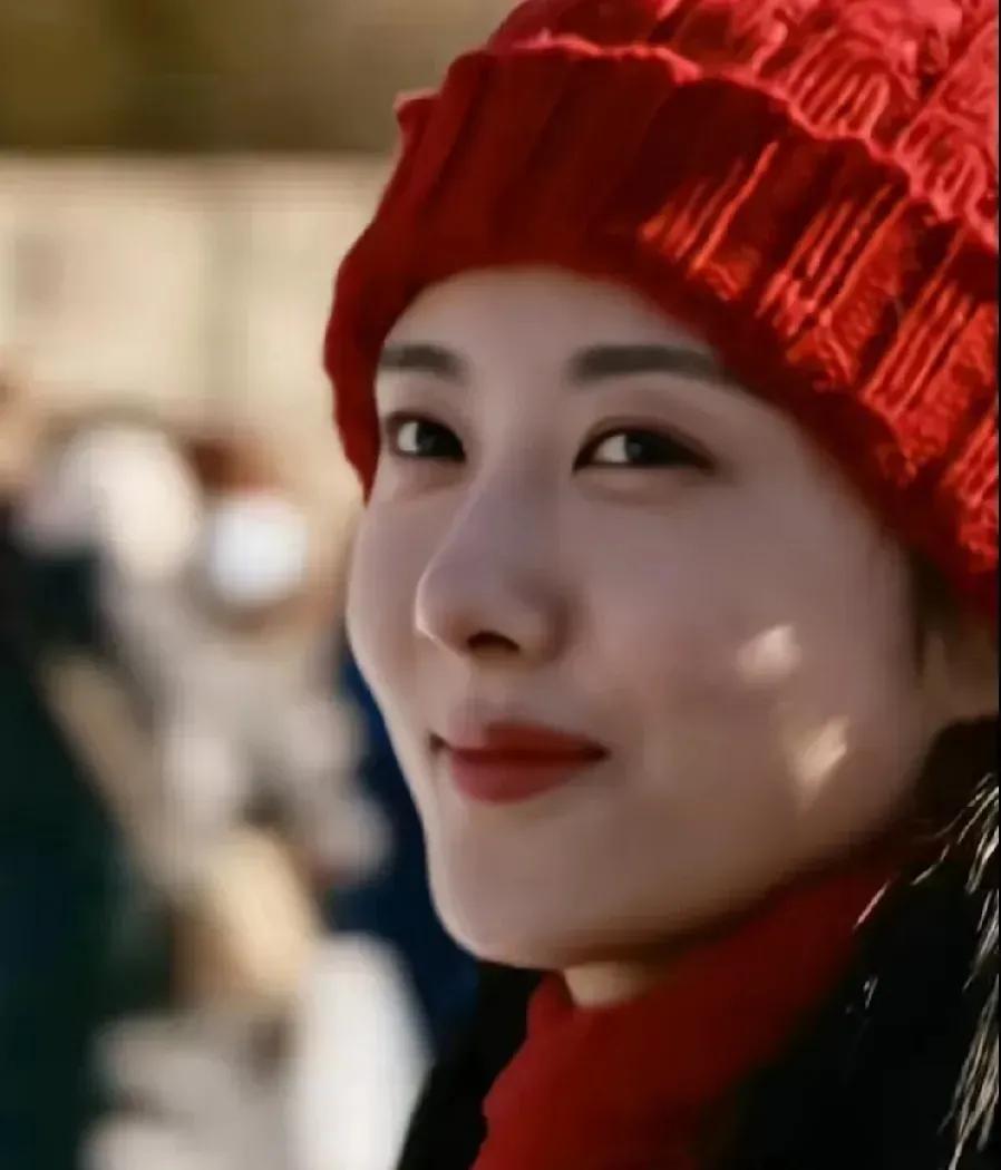 退休这几年，我也悟出了一套舒心过日子的道理，跟大家聊聊：1. 退休金到账，