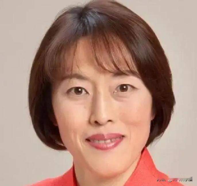 日本的新年，不太平静；田村智子上台，第一句话就批评高市早苗；说她的言论，伤了中日