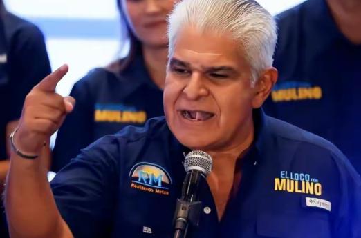 巴拿马还是玩砸了，并通过各种渠道喊话，可以先把港口还回来。说白了，巴拿马这出