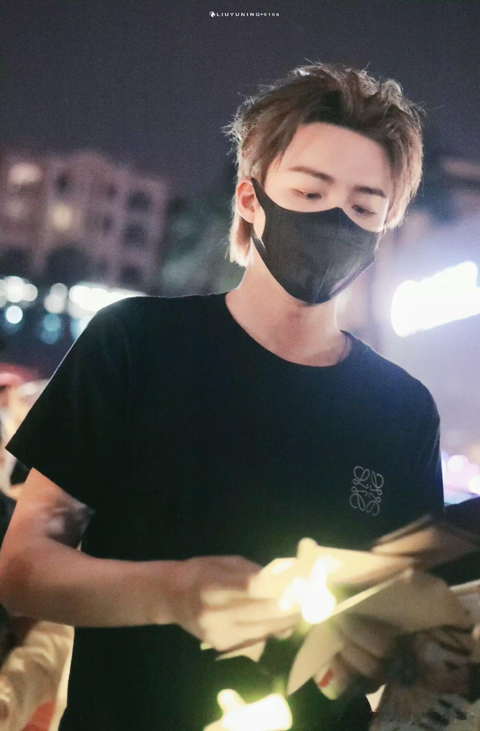 摩登兄弟好漂亮的男孩子​​​