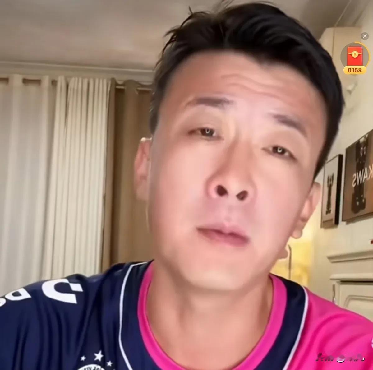 成都籍前职业球员宋振俞评论韦世豪被骂事件称:骂母亲比骂媳妇儿严重。宋振俞也曾经