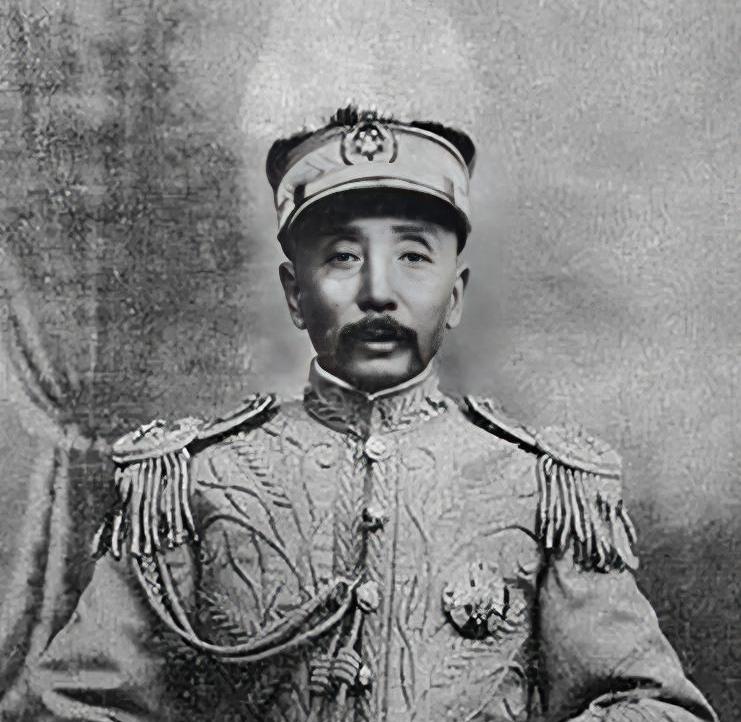 张作霖敢突袭苏联使馆却不惧苏联报复的核心原因一、双方长期积怨深厚，矛盾早已
