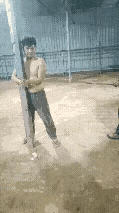 在缅甸，有强大的祖国作后盾，不怕打！