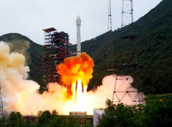 太空无边无际，为什么还要抢轨道？中科院院士的一番话给所有人敲响了警钟。如今美国星