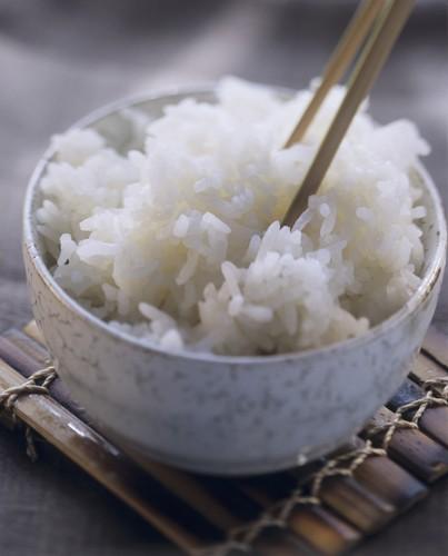 米饭和面食, 糖尿病人吃哪个血糖升得快? 今天可算知道答案了