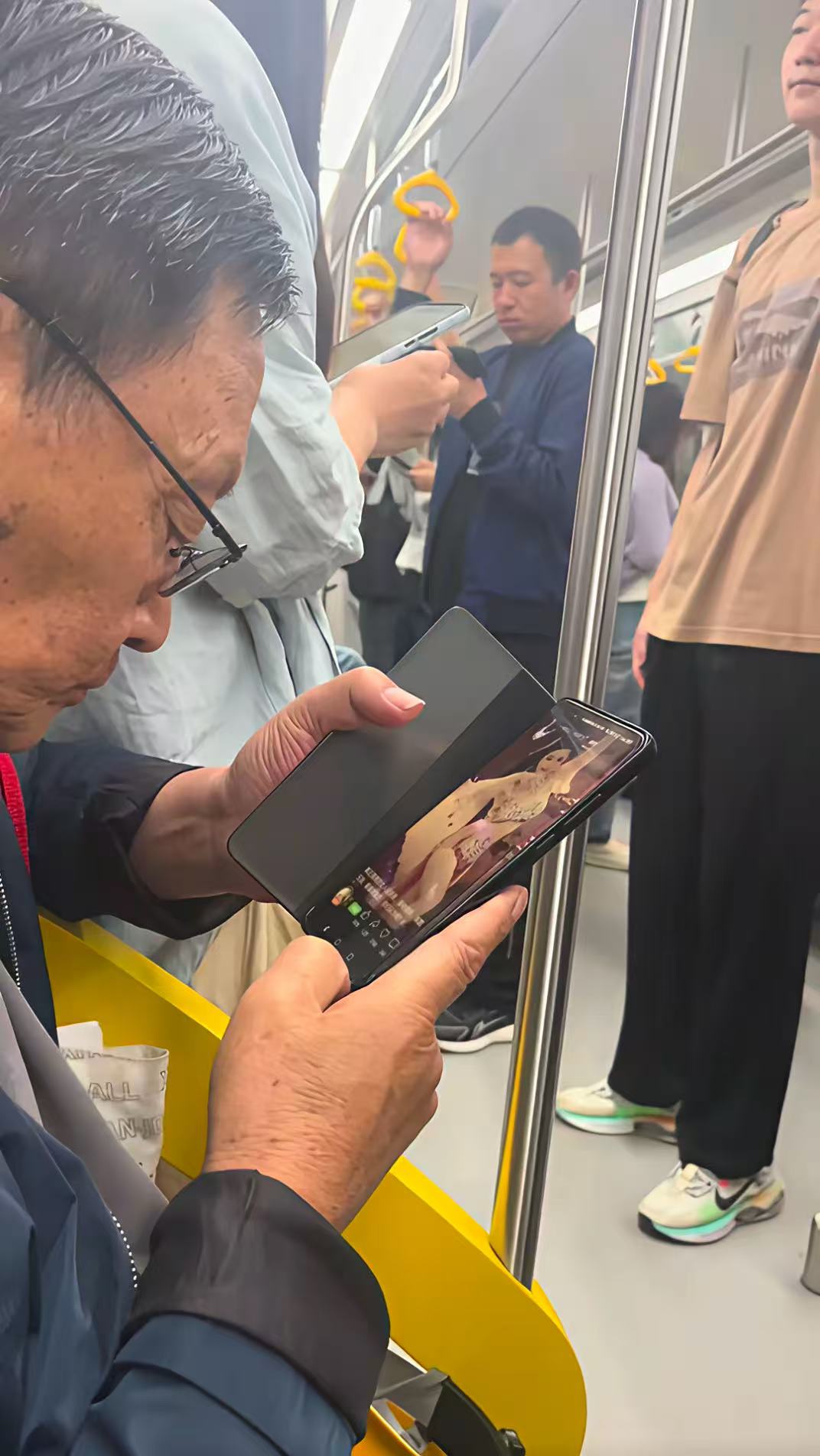 大爷实在不行，咱回家看吧