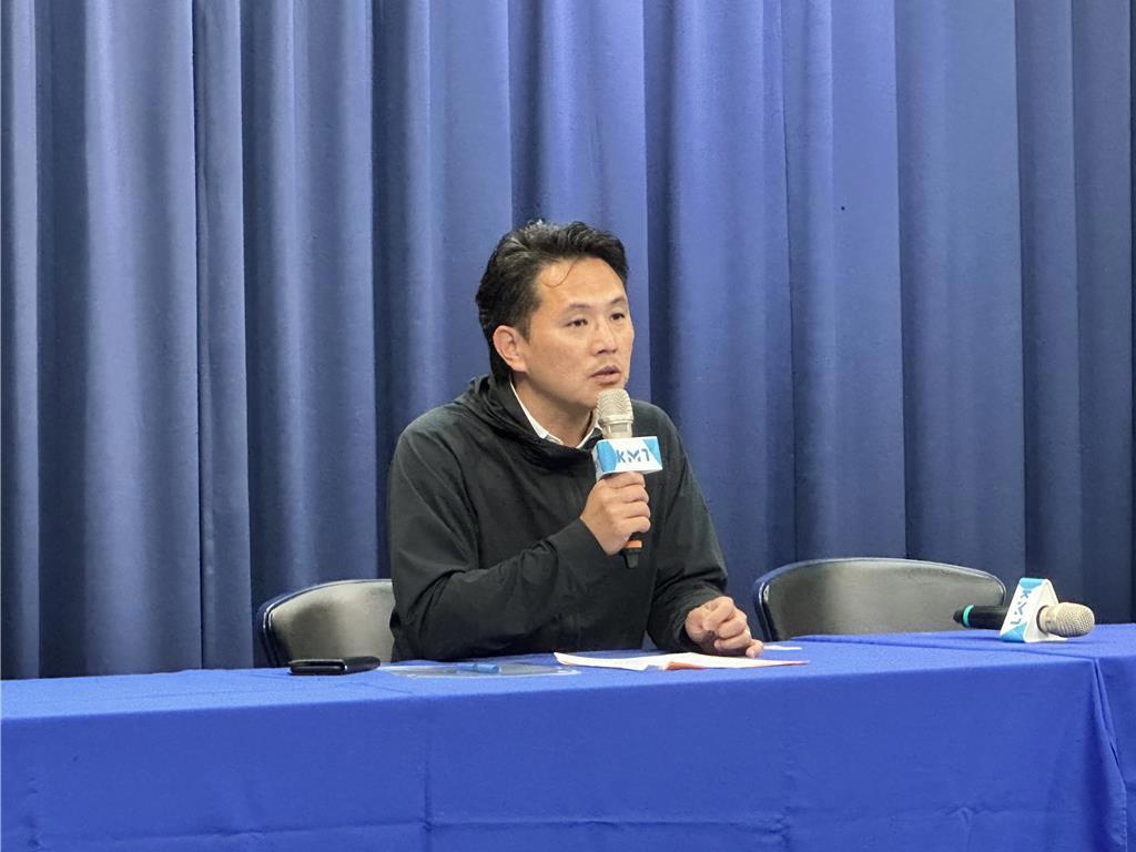 国民党台南市长内参民调出炉，陈以信退出初选2026台南市长初选开打，民进党由民