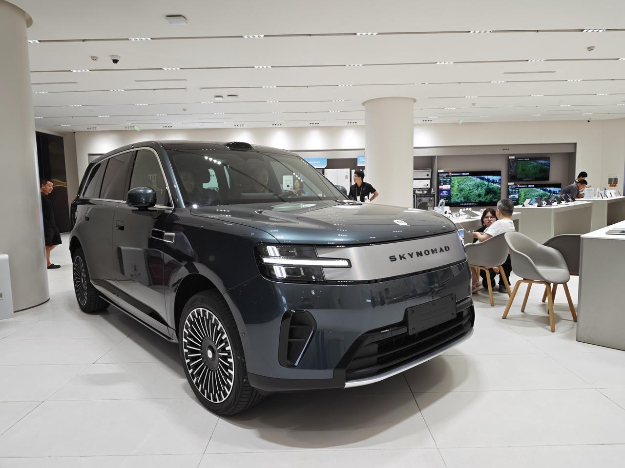 实拍小米澎程N70/N90：25万起，尺寸看齐50万级？最近车圈热度最高的，当