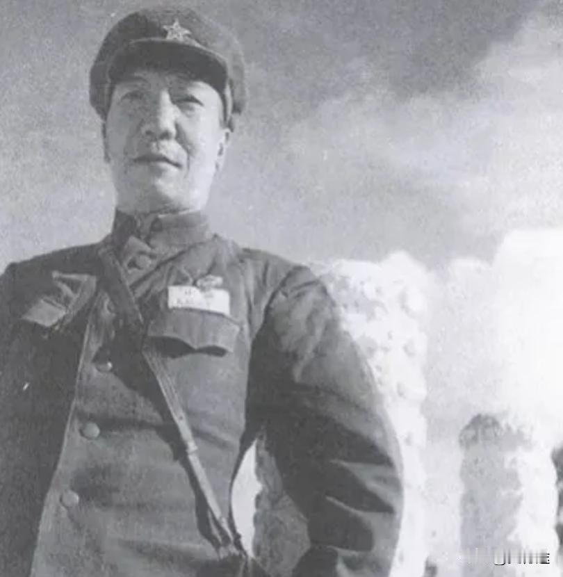 1938年，周保中暗赴苏联，但此消息被奸细泄露，日伪军埋伏在必经之地，周保中战马