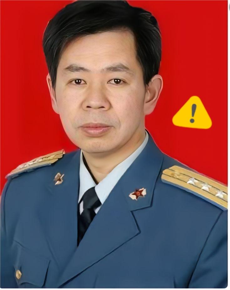 戴旭这话戳破真相：国际博弈里，“敢亮剑”才是真底气！手握实力却只靠嘴炮施压