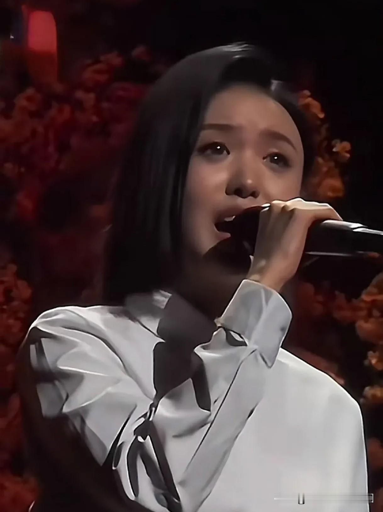 徐子尧能否成为下一个流行天后?看到头条推出的上述话题，小编觉得很搞笑。徐