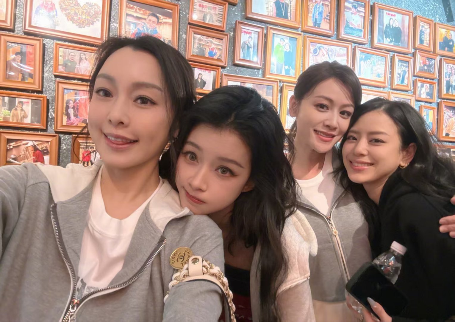 能不能不虐孙怡了一公当队长哭出麦粒肿，二公不想当队长还是当了队长又输了。孙怡来