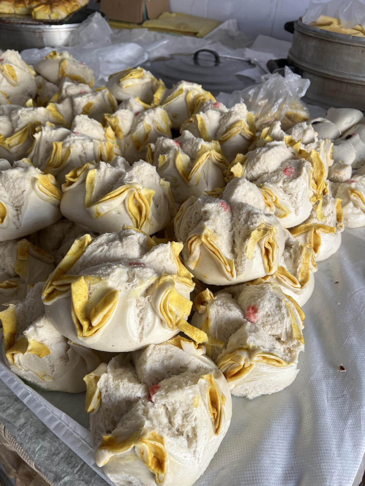 甘肃兰州永登苦水镇美食今天还要给大家介绍一下我们甘肃兰州的一种面食——定制花