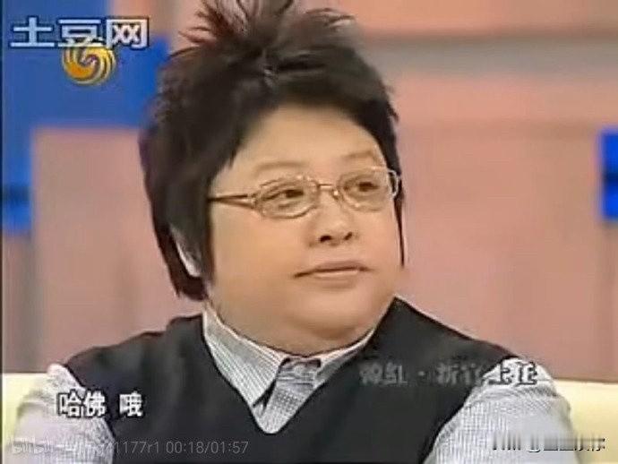 韩红现在舆论大反转，很多人说，她终于回到娱乐圈本该有的位置。曾经慈善给她很厚的滤