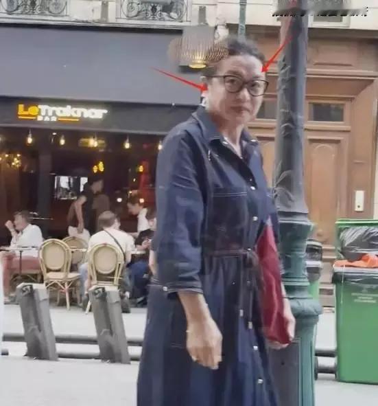 金星：争议中绽放的传奇人生金星，娱乐圈话题度爆表的传奇人物。巴黎街头，她随性