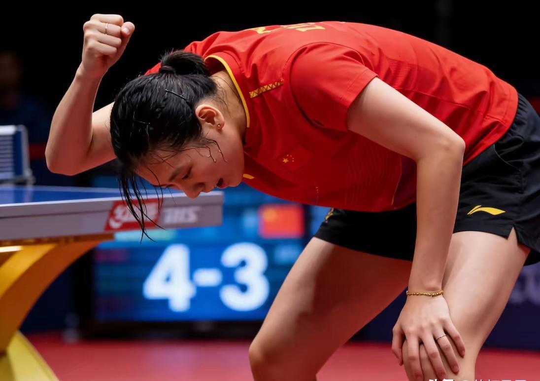 一夜醒来，资深球友群都炸锅了。几个球友刷完比赛回放，拍着大腿吐槽。都以为陈熠稳