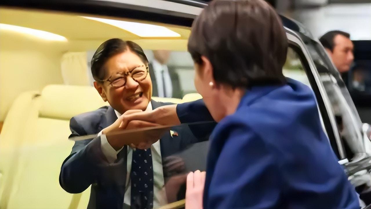 手舞足蹈失分寸！高市马科斯三个细节引争议 日本首相官邸亲自发的一段外事晚宴视