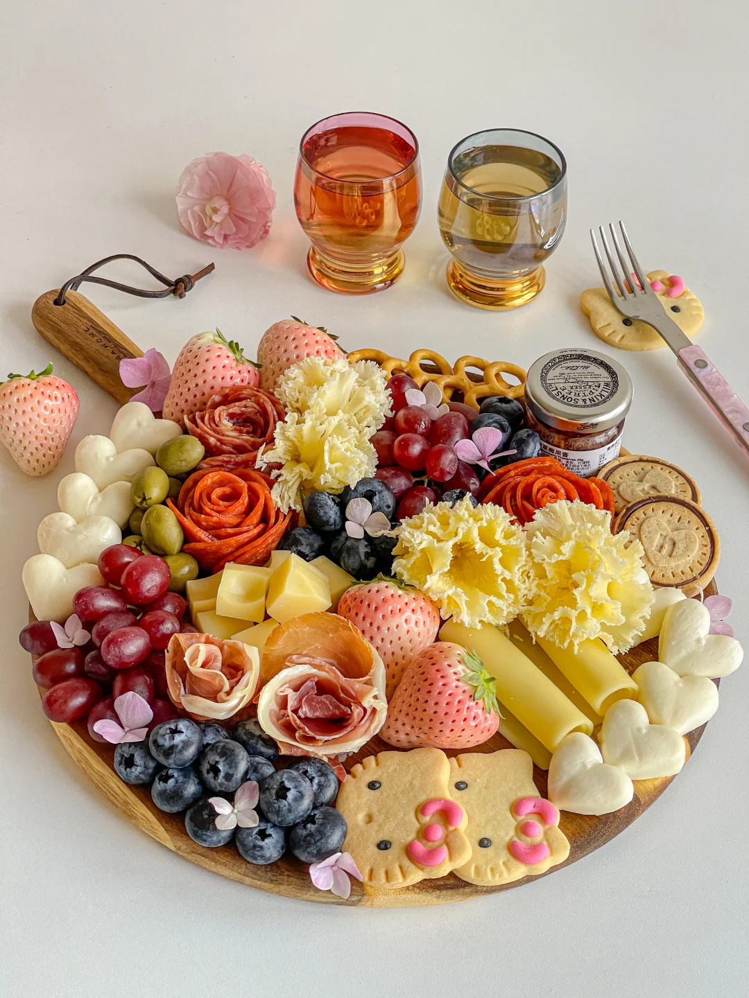 情人节限定💝奶酪拼盘🧀浪漫氛围直接拉满✨