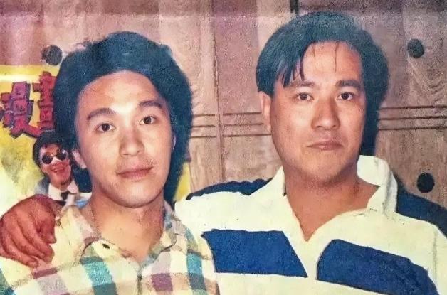明眼人都看得明白。李修贤一直骂周星驰忘恩负义，说白了，根本原因就是为了钱和控制