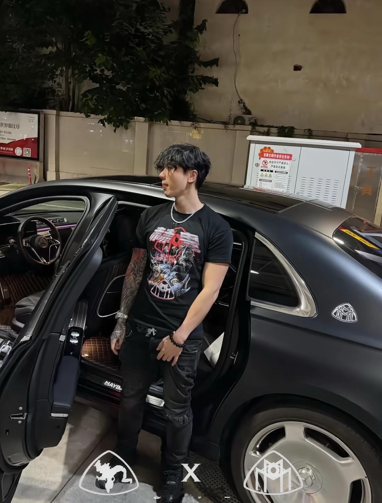 SASI再度晒出自己的迈巴赫🔥​​​