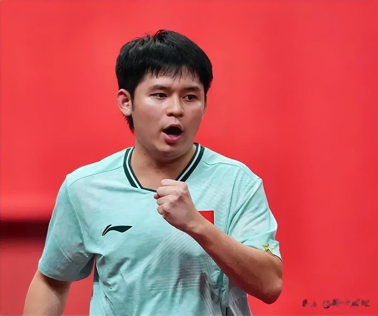 林诗栋要走樊正东的老路了！亚运会乒乓球男单决赛，林诗栋4-0战胜国乒队长王楚